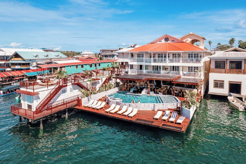 Tropical Suites Hotel 1