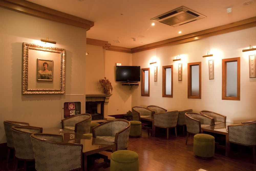 Hotel Rainha D. Amélia, Arts & Leisure 1