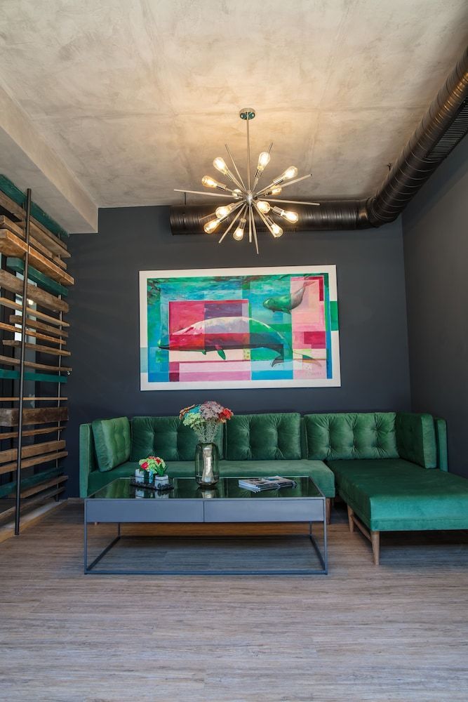 Reverence Boutique Hotel 2