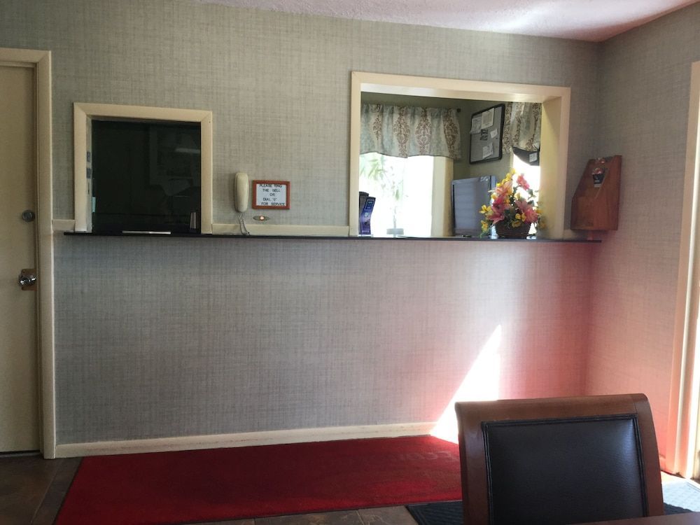 FALLS INN 1