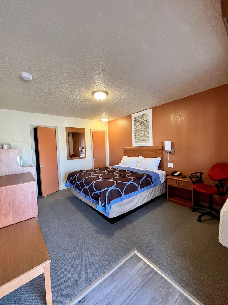 Sun Valley Motel Junction 2