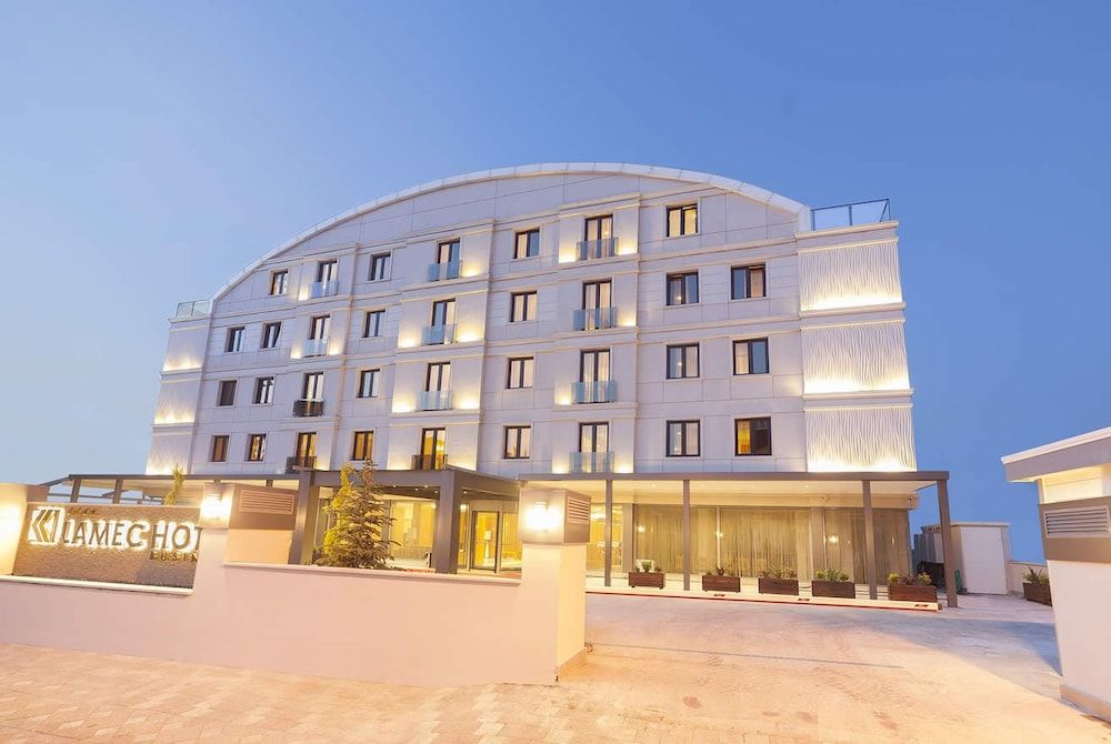Lamec Hotel Business 1