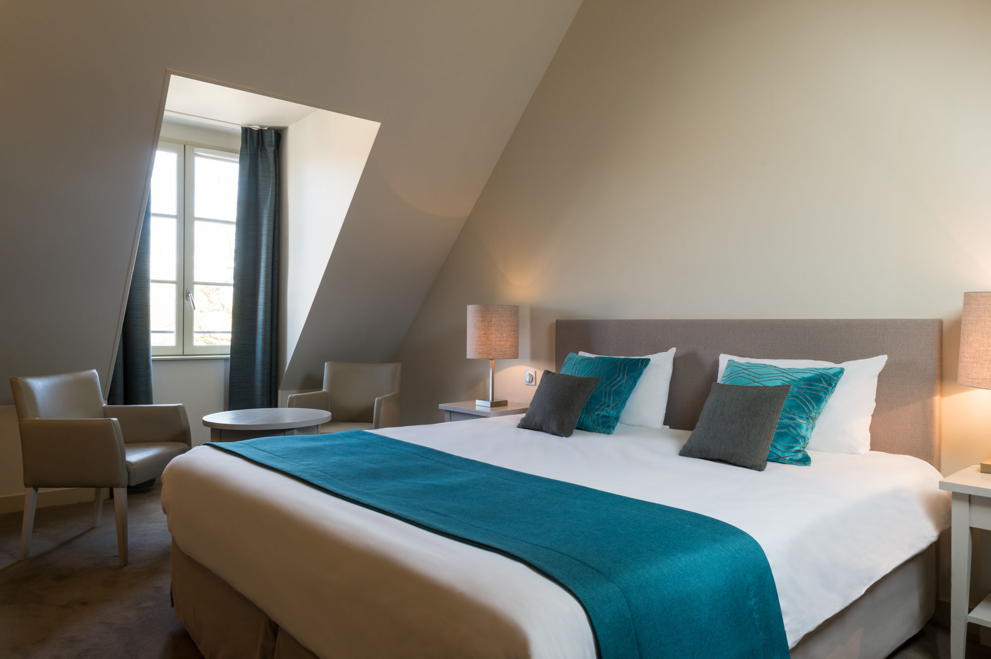 Hôtel Aux Vieux Remparts 1