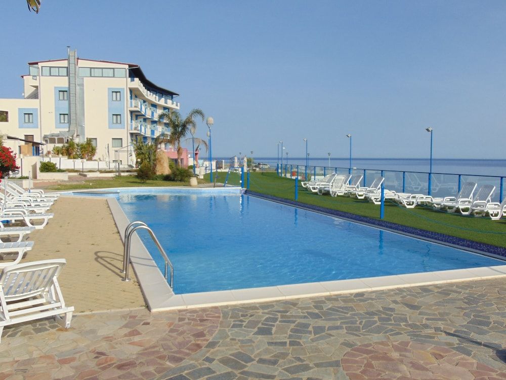 Tus'Hotel 1