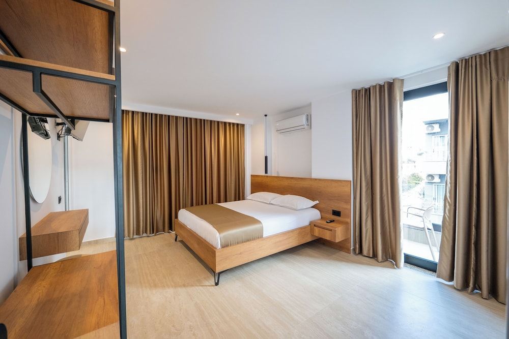 Hotel ENAD 1