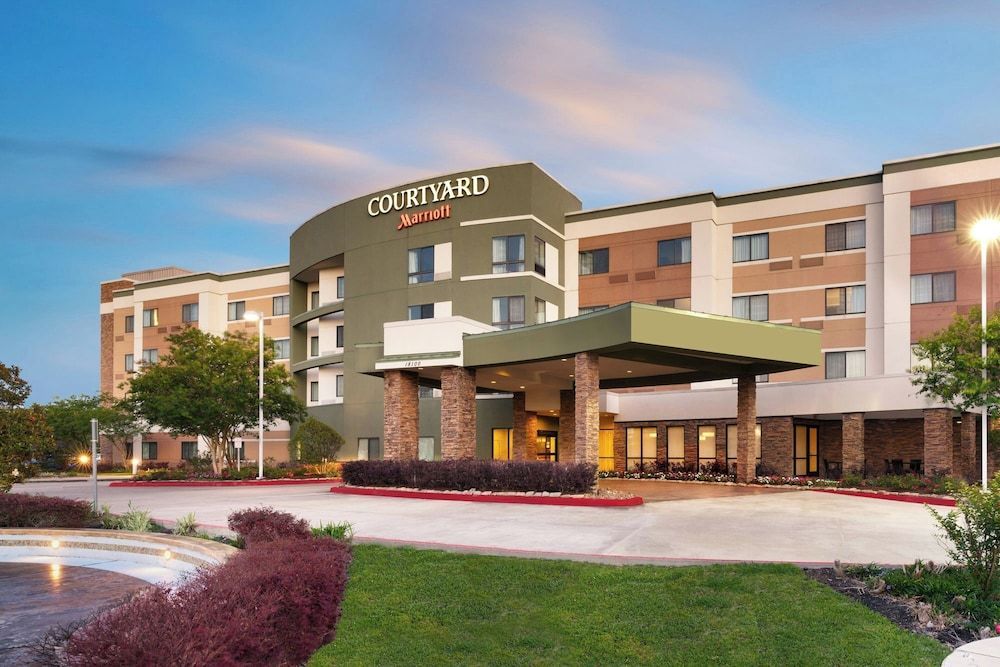 Courtyard by Marriott Houston NASA Clear Lake 1