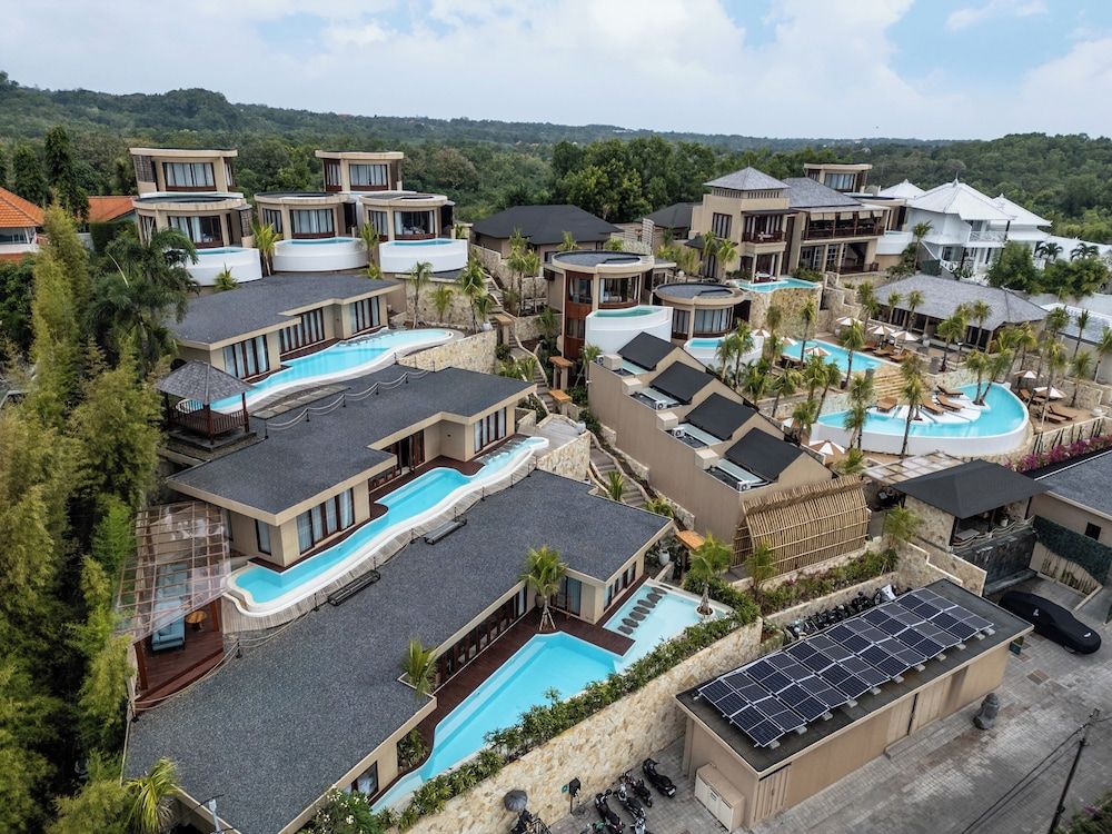 Seascape Resort & Spa Uluwatu by Ini Vie Hospitality 1