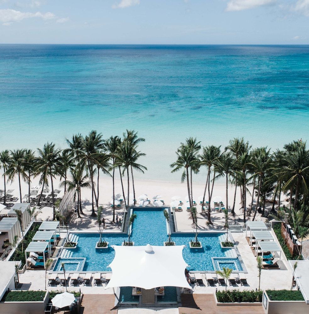 Henann Crystal Sands Resort 1