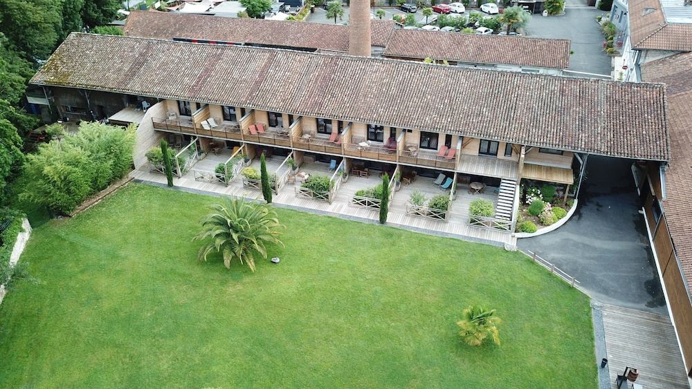 Hôtel Quai des Pontis 1
