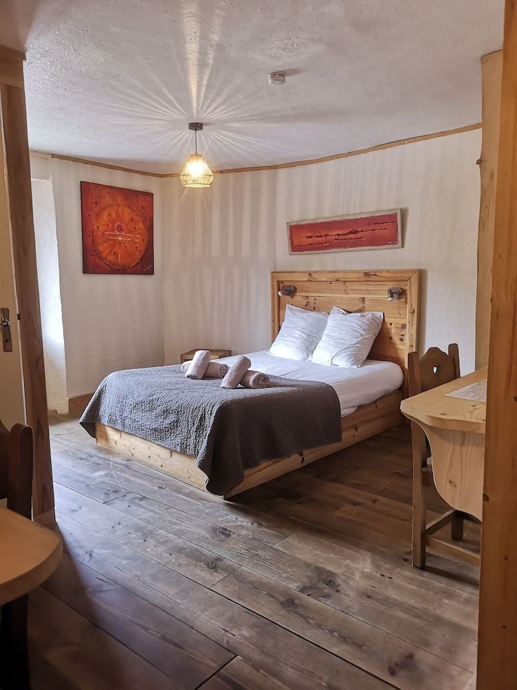Auberge Les 2 Moucherolles 1