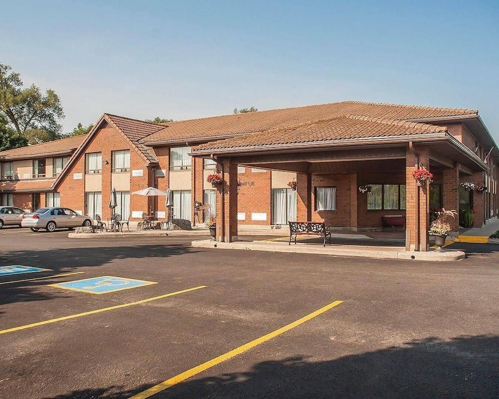 Comfort Inn Orillia 1