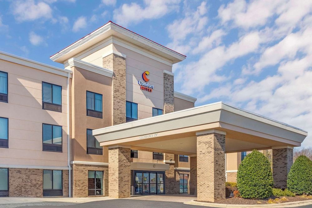 Comfort Suites Whitsett - Greensboro East 1