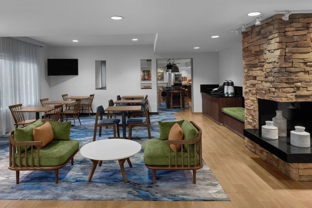 Fairfield Inn by Marriott Santa Clarita Valencia 2