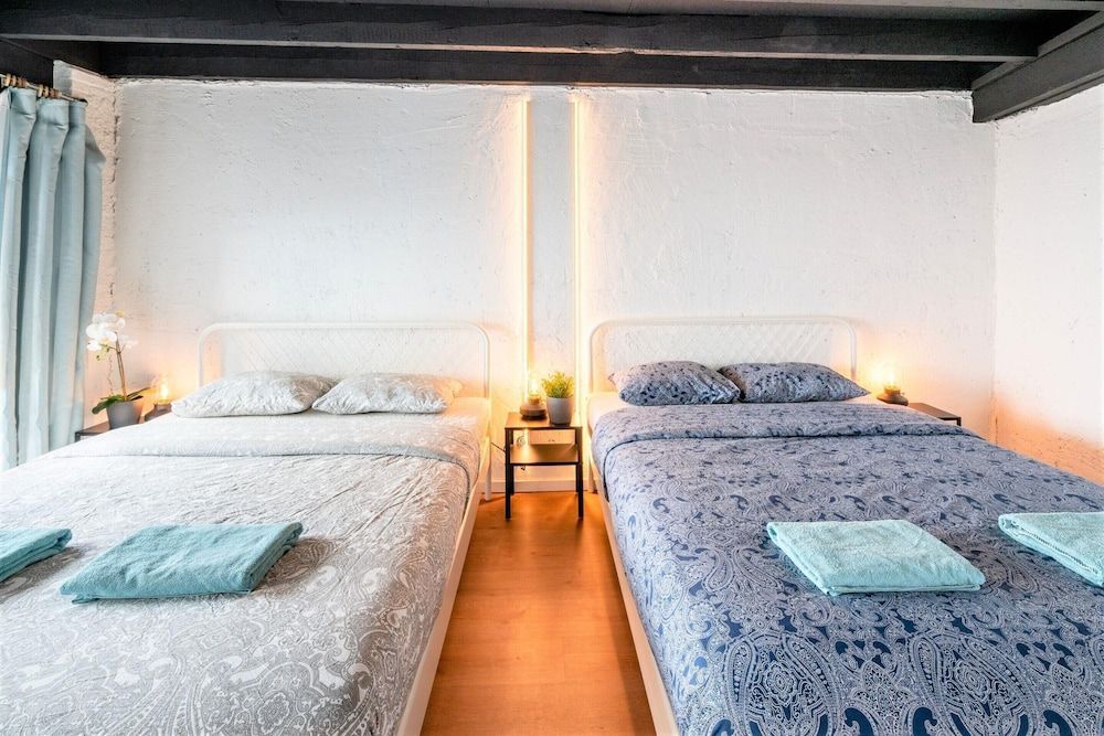Saint Pauls Deluxe Apartment 2