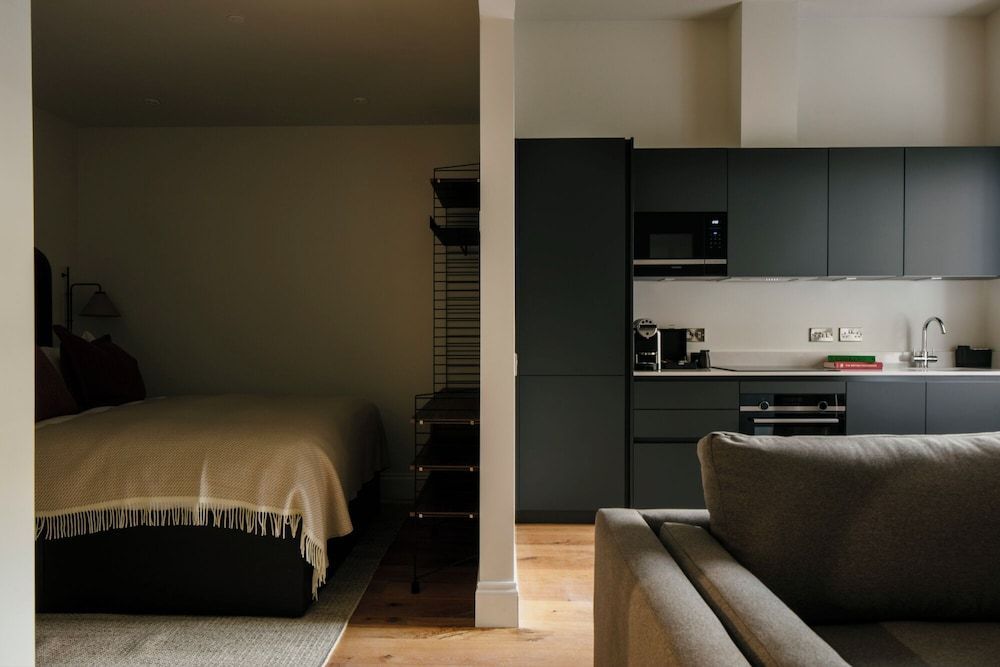 33 Castle Terrace 2