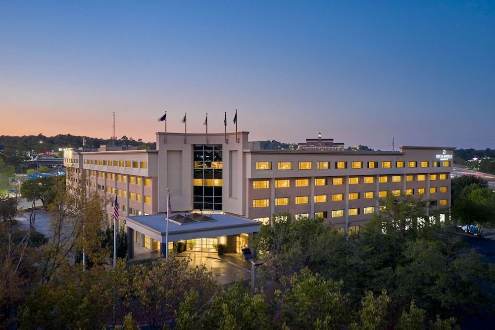 Delta Hotels by Marriott Little Rock West 1