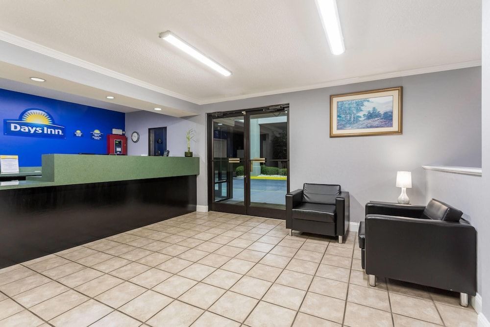 Days Inn by Wyndham Lugoff 1
