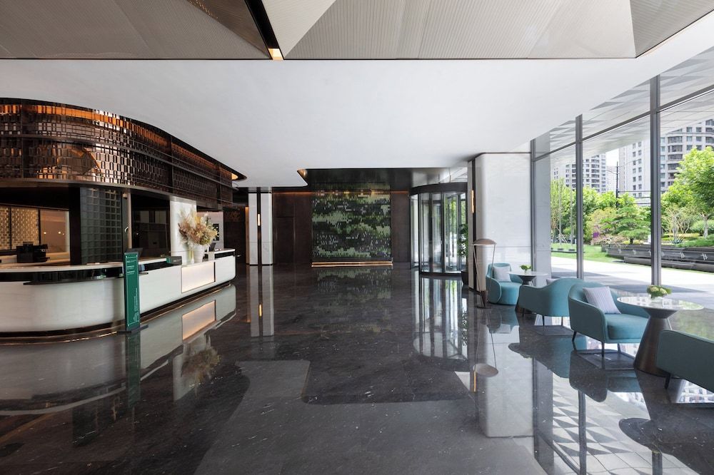 Holiday Inn & Suites Shanghai Changfeng by IHG 2