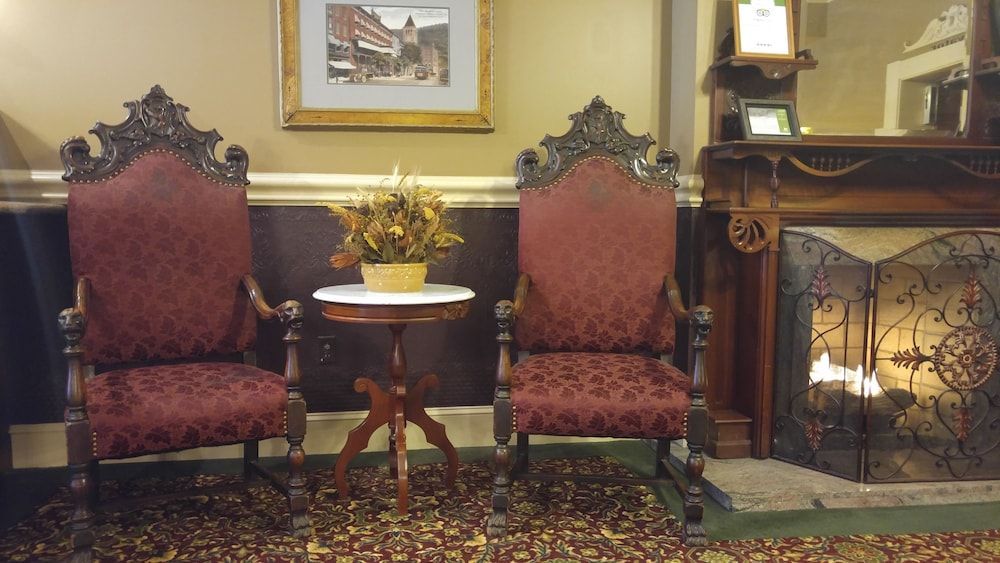 The Inn at Jim Thorpe 2