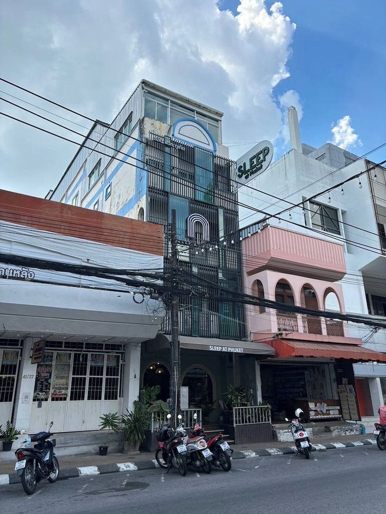 Sleep at Phuket SHA Plus 1