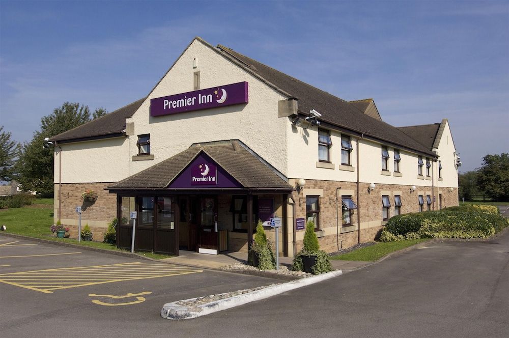 Premier Inn Gloucester - Little Witcombe 1
