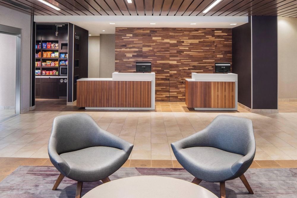 Courtyard by Marriott Wayne Fairfield 2