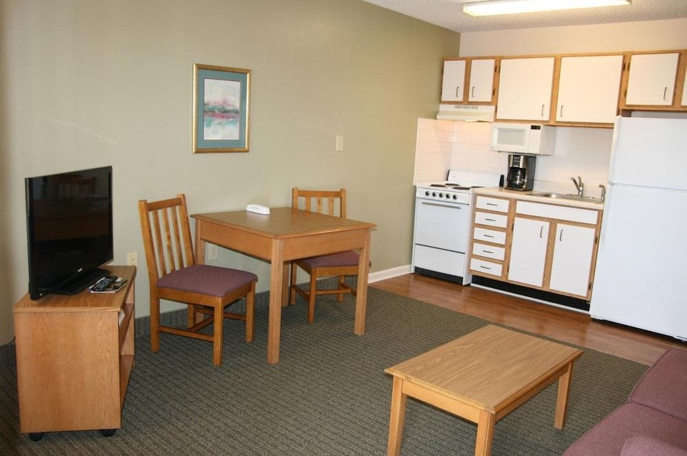 Affordable Suites Florence 1