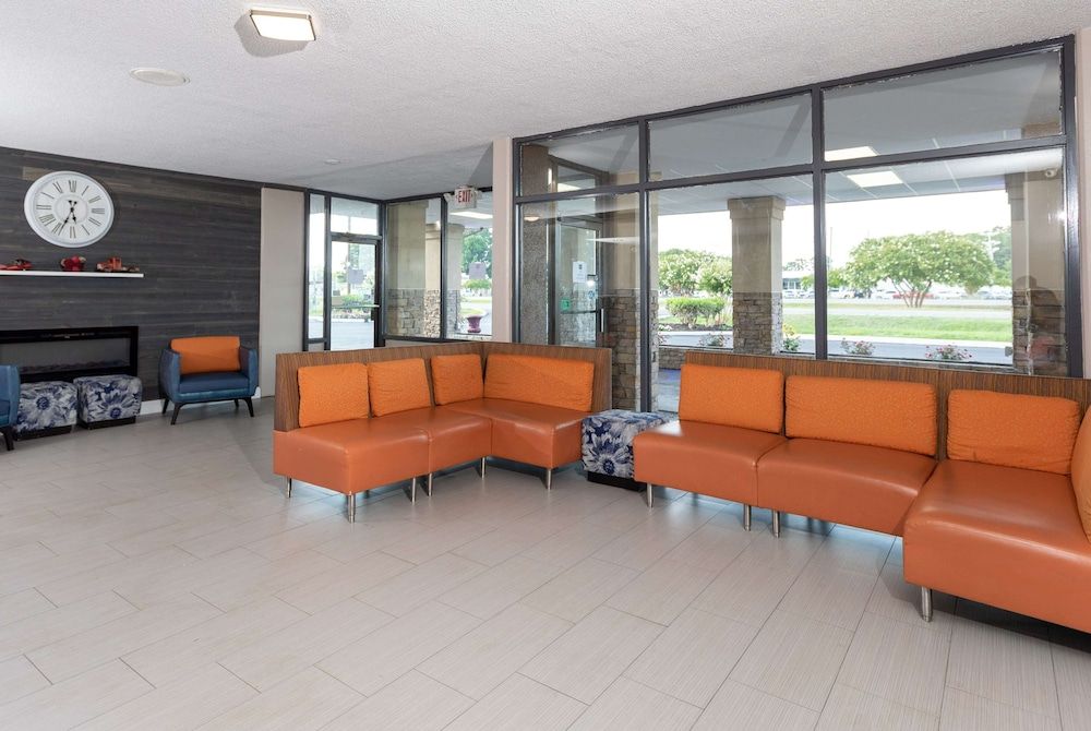 Super 8 by Wyndham Goldsboro 2