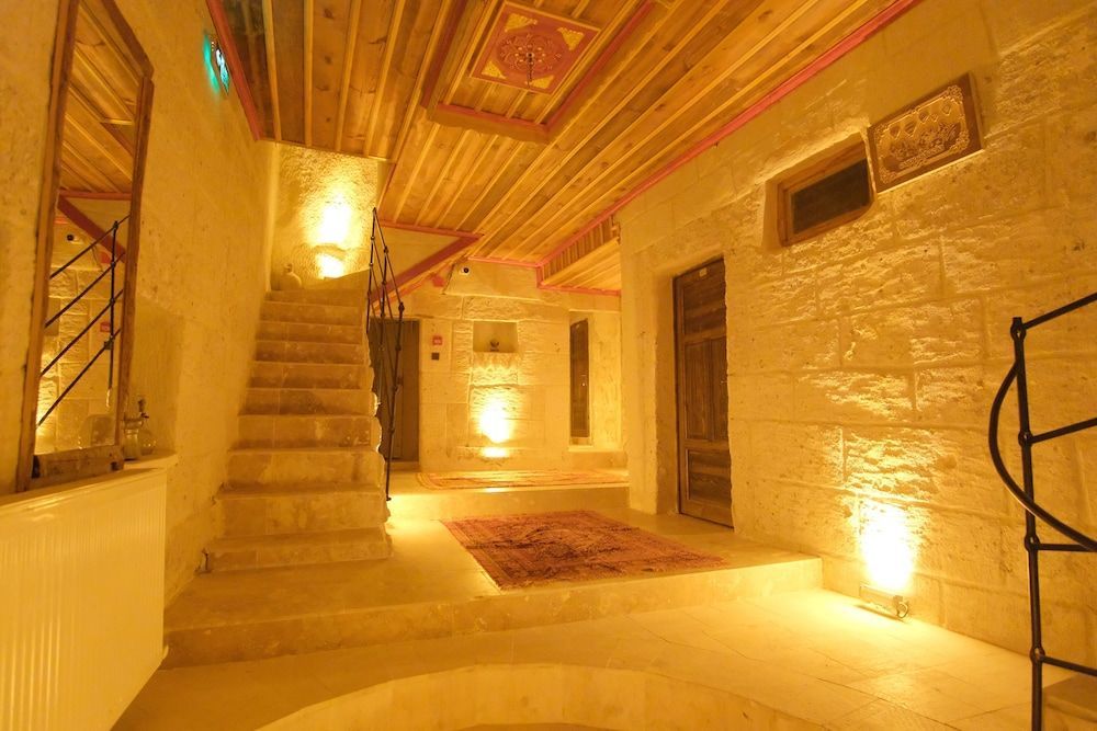 Euphoria Cave House 2