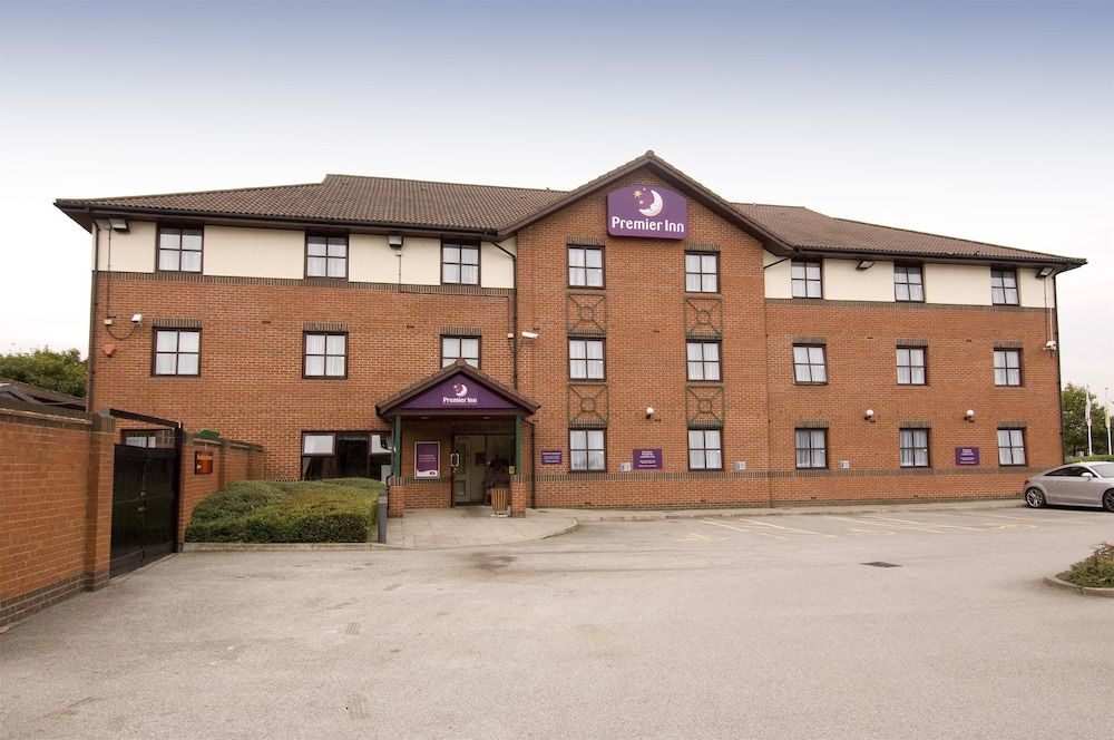 Premier Inn Nottingham Castle Marina 1