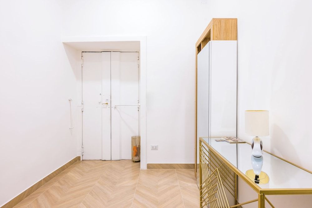Essentia Home 2