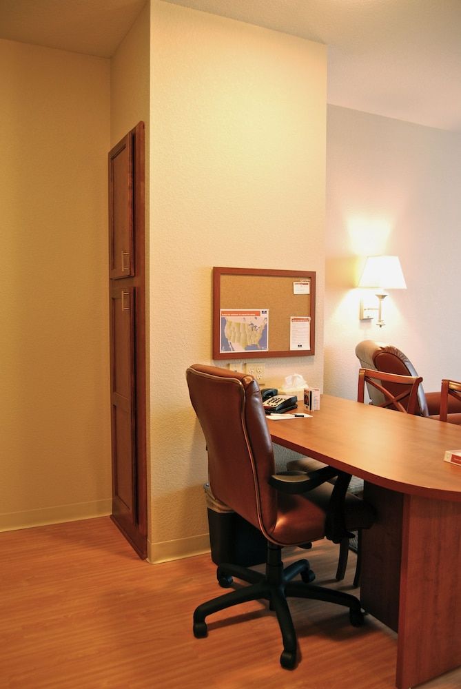 Candlewood Suites TURLOCK by IHG 1