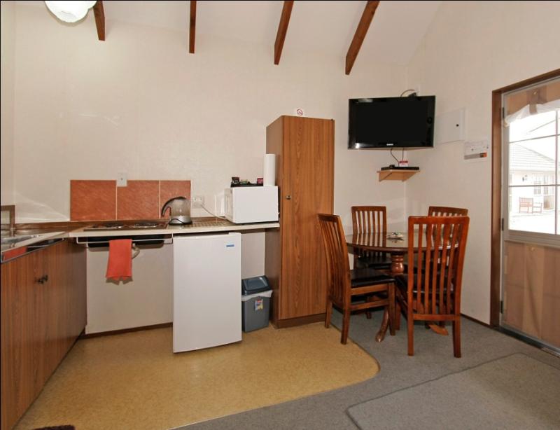 Big Five Motel 2