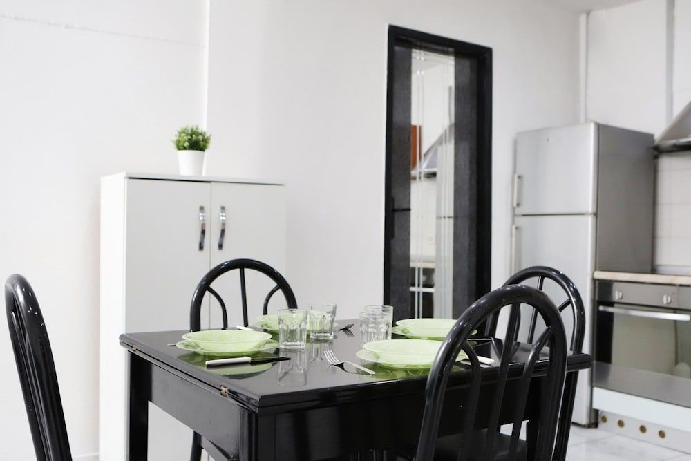 Napoli Centrale Budget Apartment 2