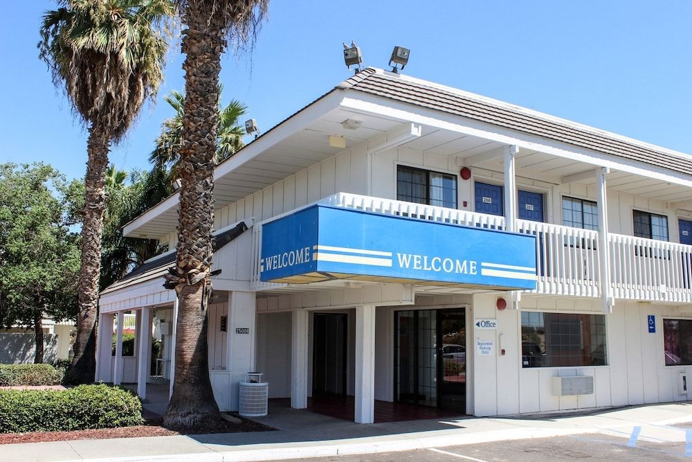 Motel 6 Coalinga, CA - East 1