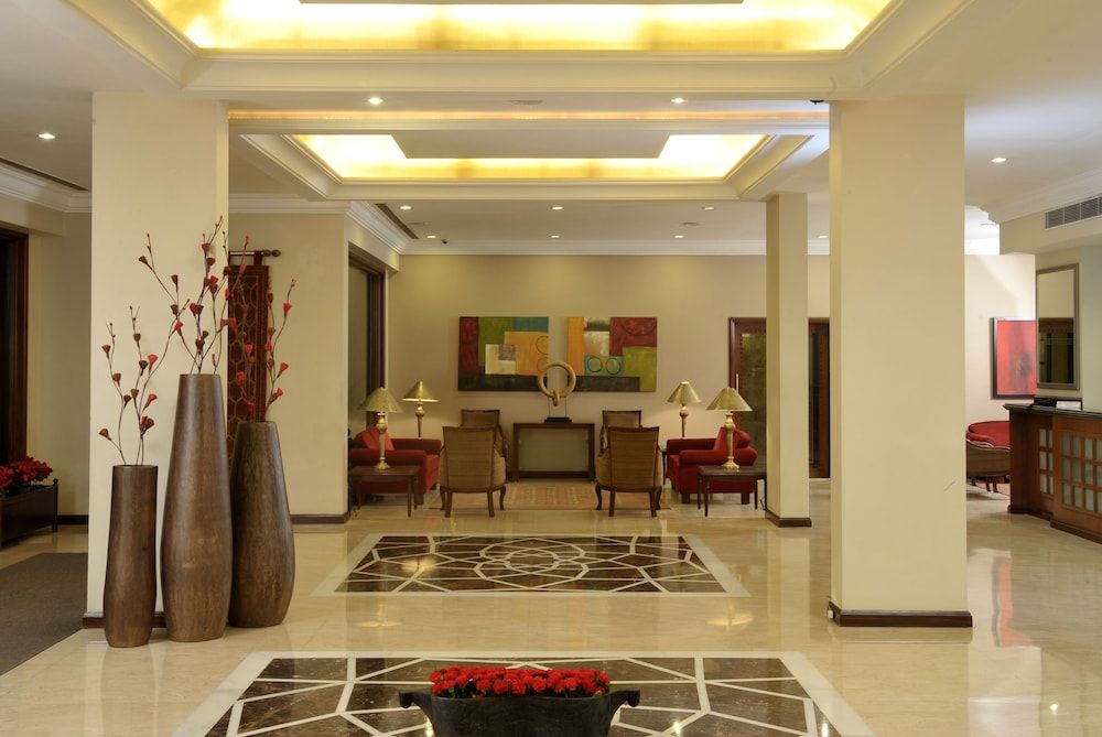 Hotel Express Towers 1