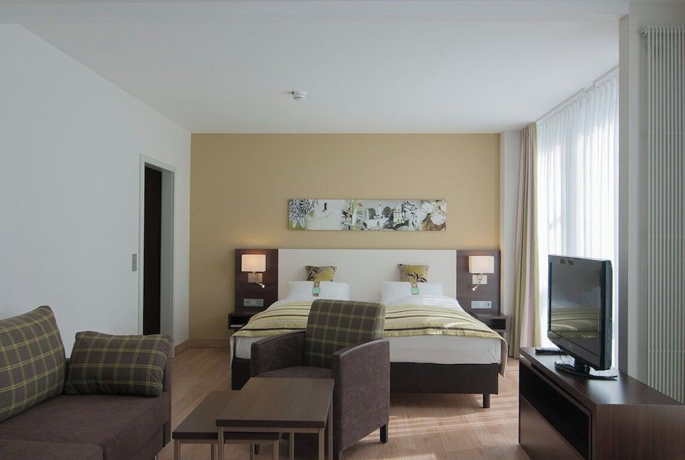 Holiday Inn MUNICH - UNTERHACHING by IHG 1