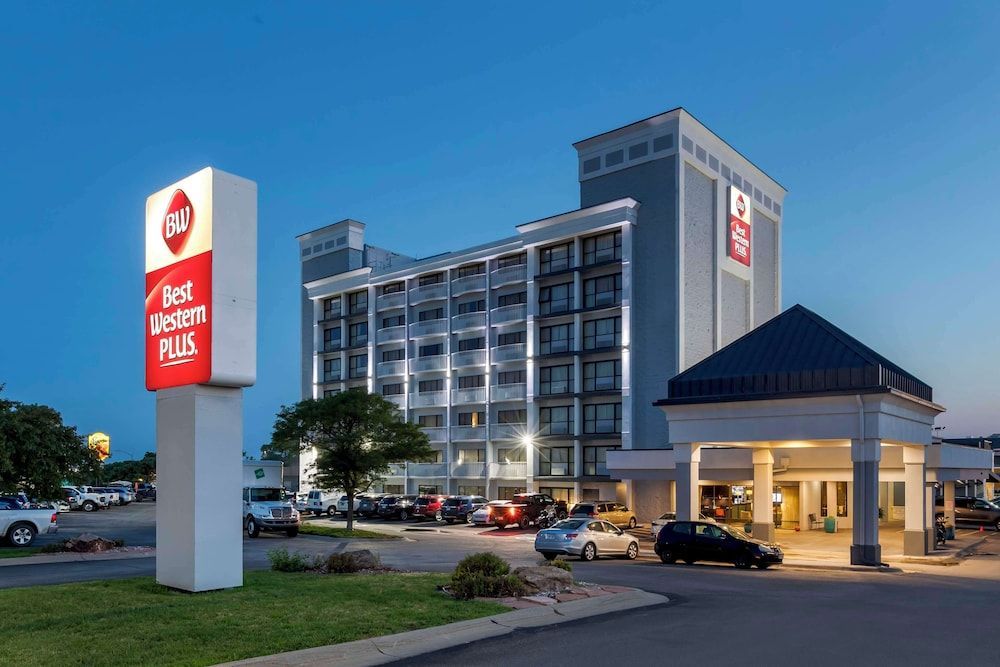 Best Western Plus Midwest Inn Omaha, NE 1