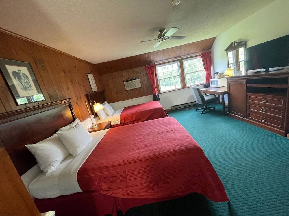 Stonybrook Motel & Lodge 1