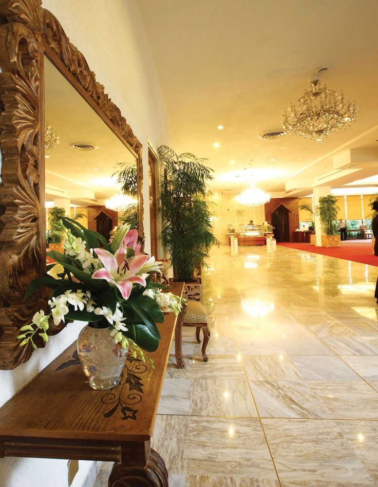 Pearl Continental Hotel, Karachi 2