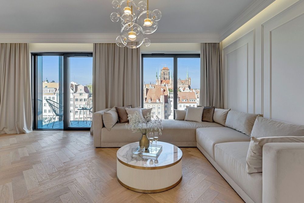 DEO PLAZA Premium Suites & Riverside by Downtown Apartments 1