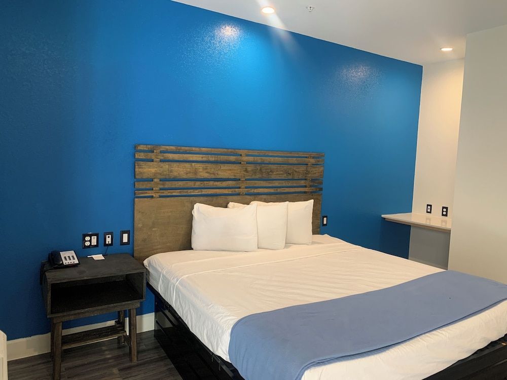 Signature Inn North Houston District 2
