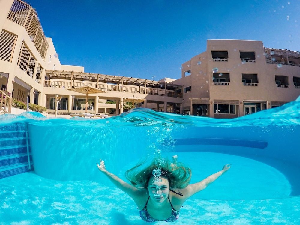 The Breakers Diving and Surfing Lodge Soma Bay 1