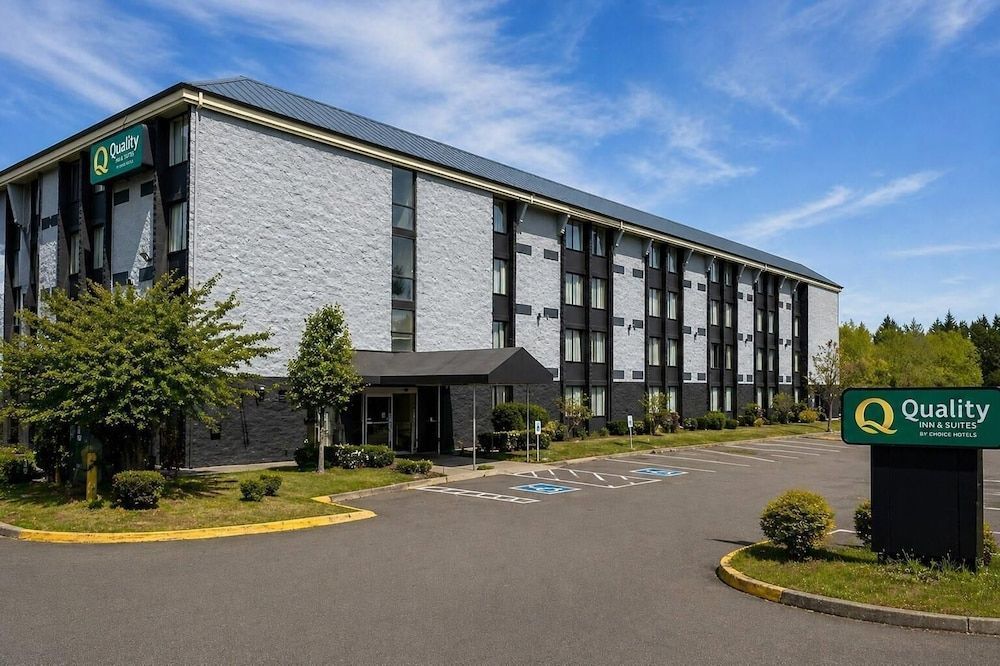 Quality Inn & Suites Everett 1