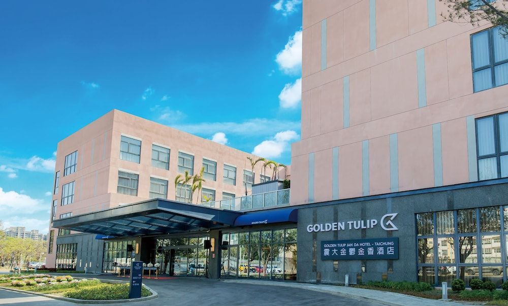 JANDA Golden Tulip Hotel 1
