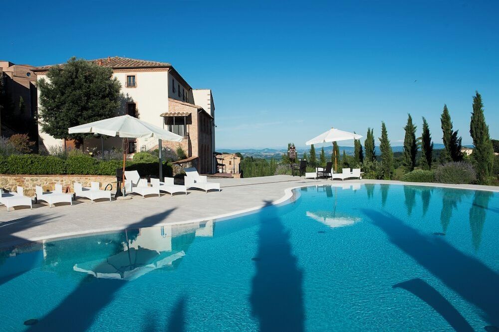 Nuovo Etruria Resort 1