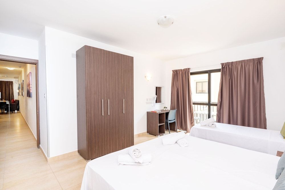 Islet Seafront 1 Bedroom Apartment 2