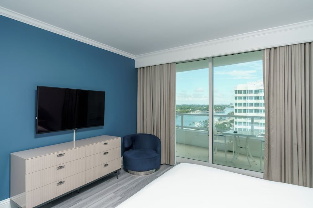 Residences in Sorrento & Tresor Miami Beach 2