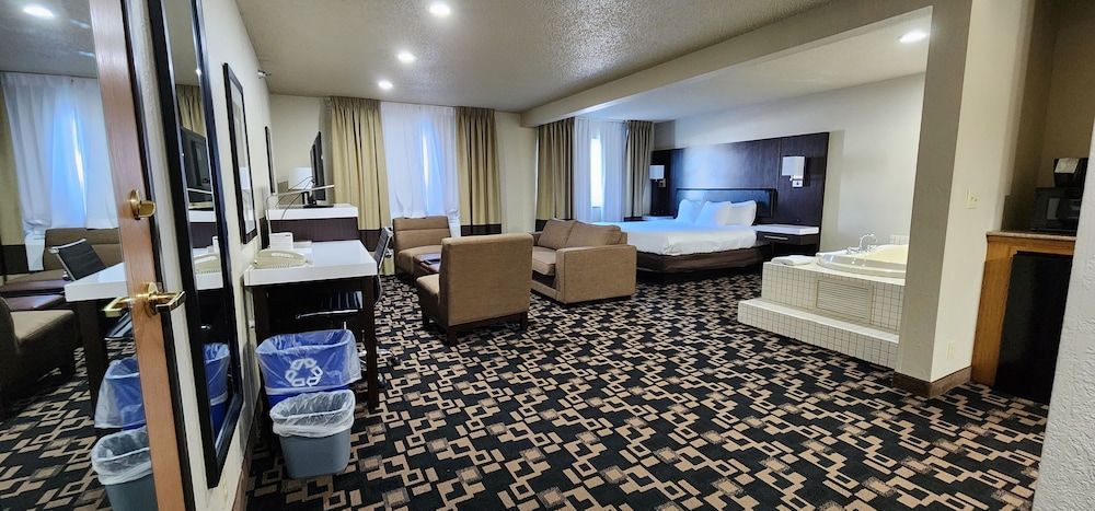 Comfort Inn & Suites Shakopee Downtown Area 1