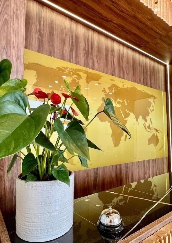 Bliss Inn Tunari 2